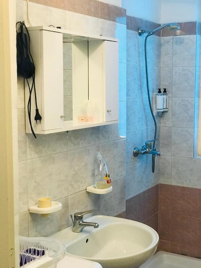 Proper House Iva Leilighet Tiranë Eksteriør bilde